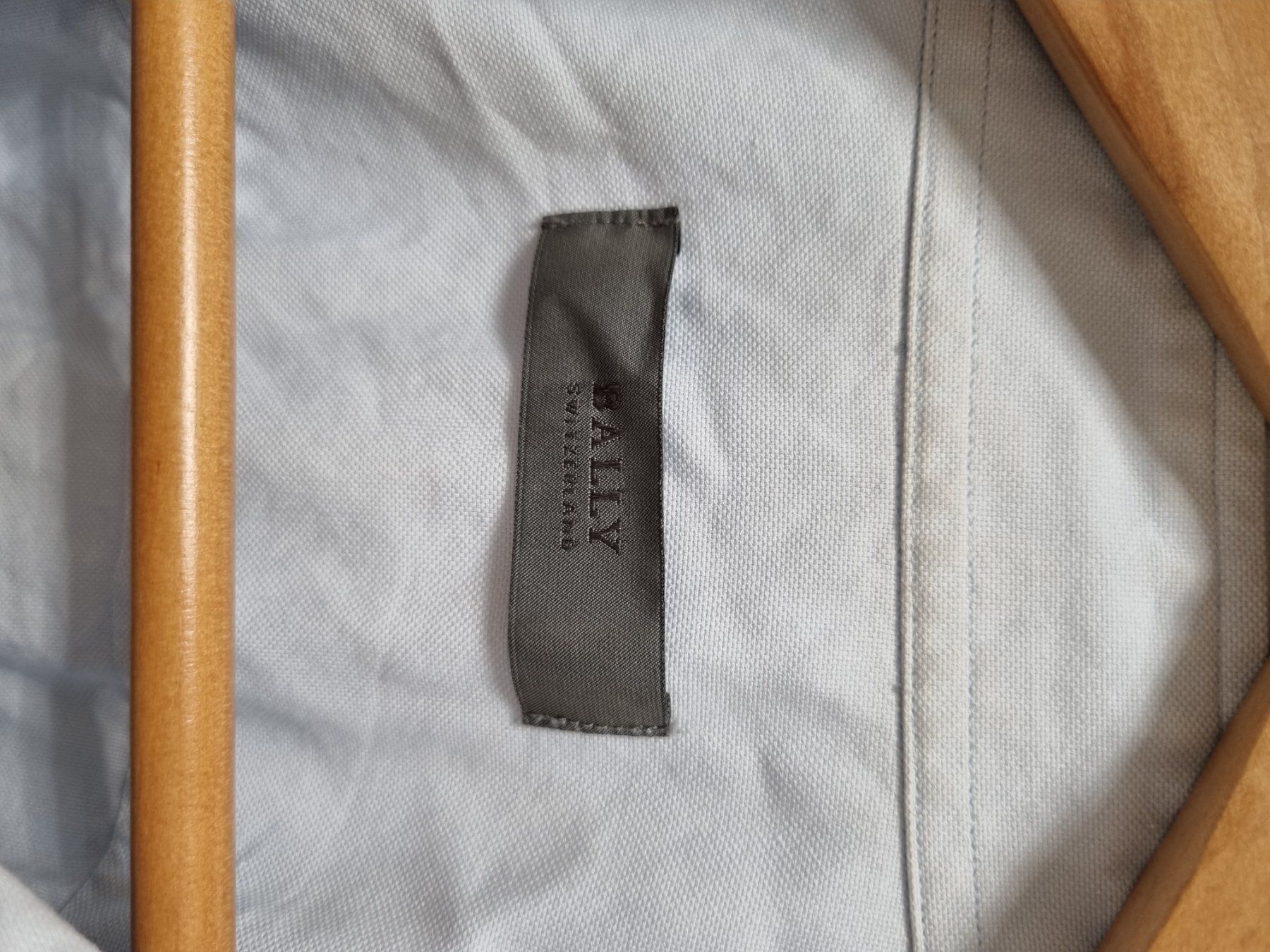 Bally Camicie: Hellblaue Bally Herren Hemd Gr 36 – Usato da Bassersdorf venduto da Sandy456 1