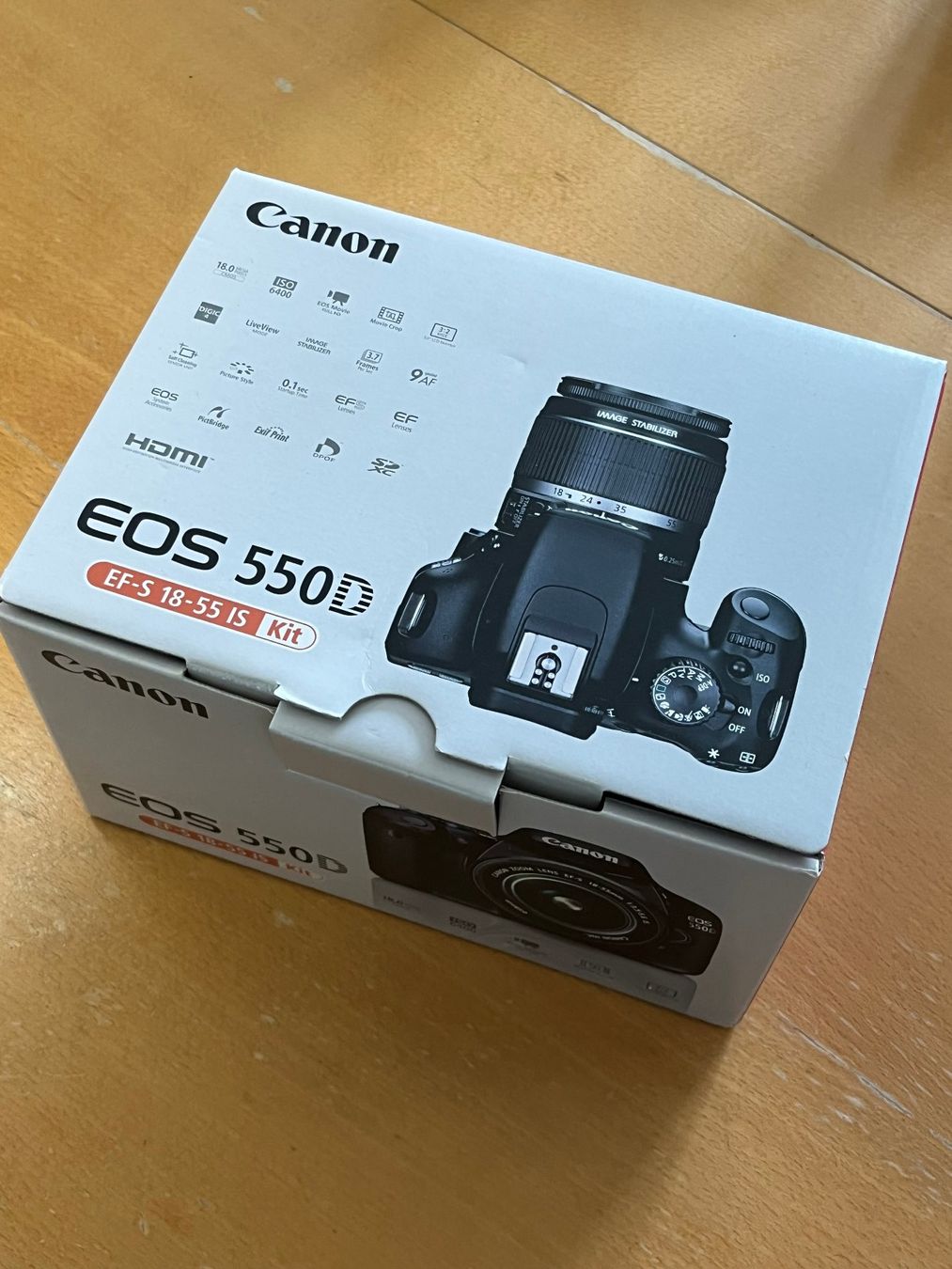 Canon Fotocamera: Canon EOS 550D Spiegelreflexkamera mit BG-E8 Griff – Usato da Beckenried venduto da Chris_Miguel 4