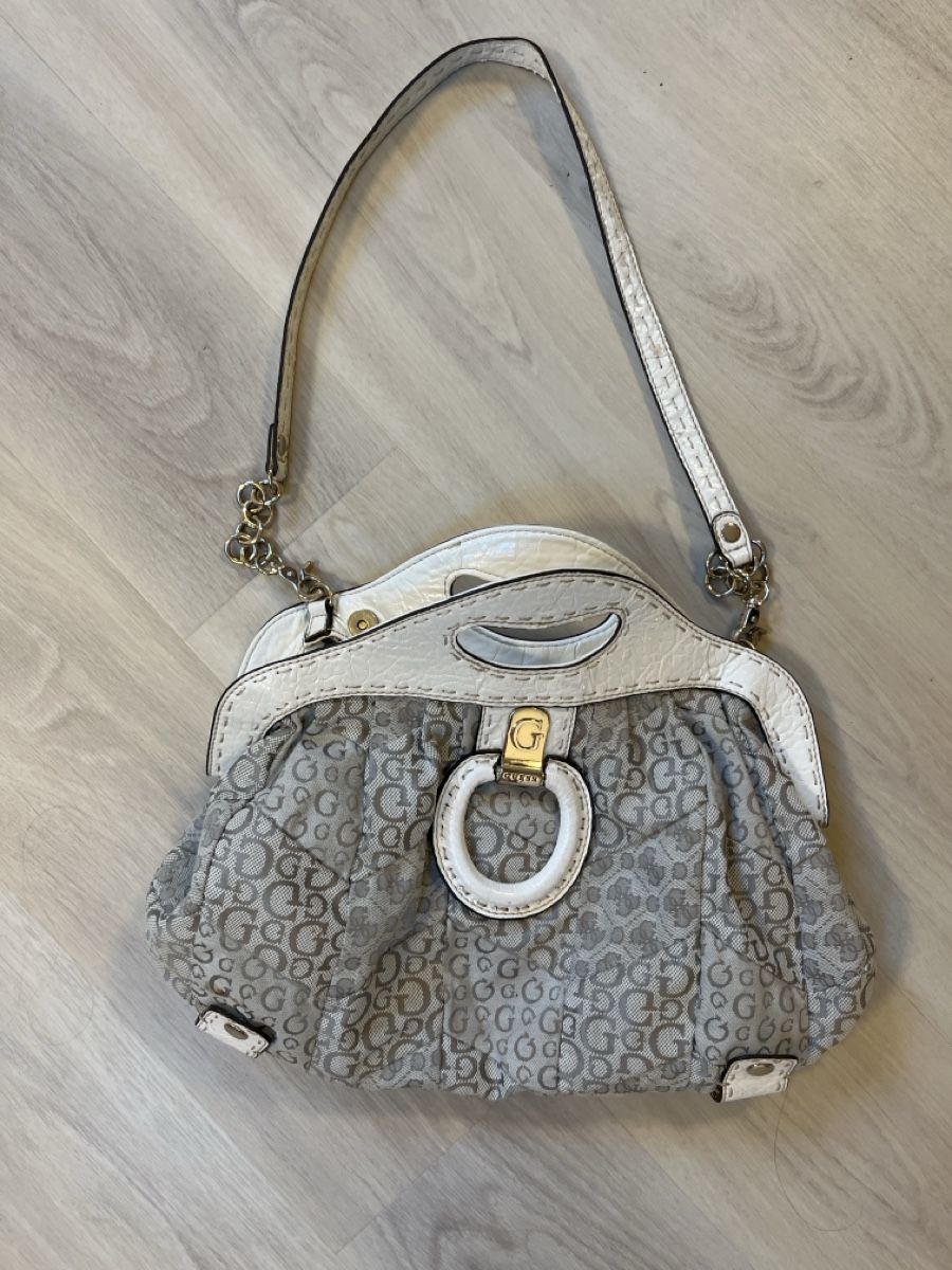 Guess Borse da donna: Guess Tasche – Usato da Guntalingen venduto da mon_hc9m