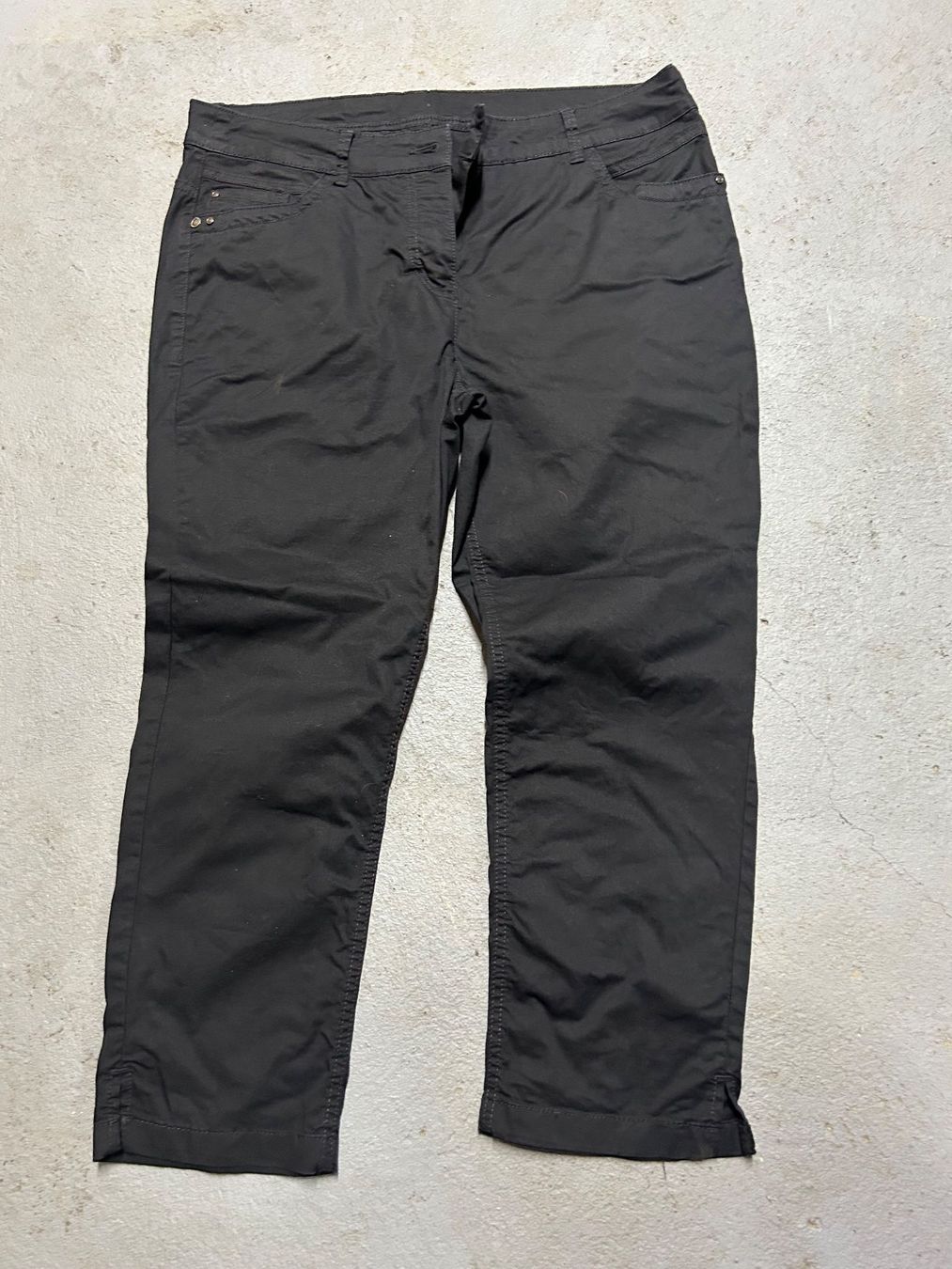 C&A Pantaloni: Damenhosen Gr. 42 – Usato da Obergösgen venduto da Andre118