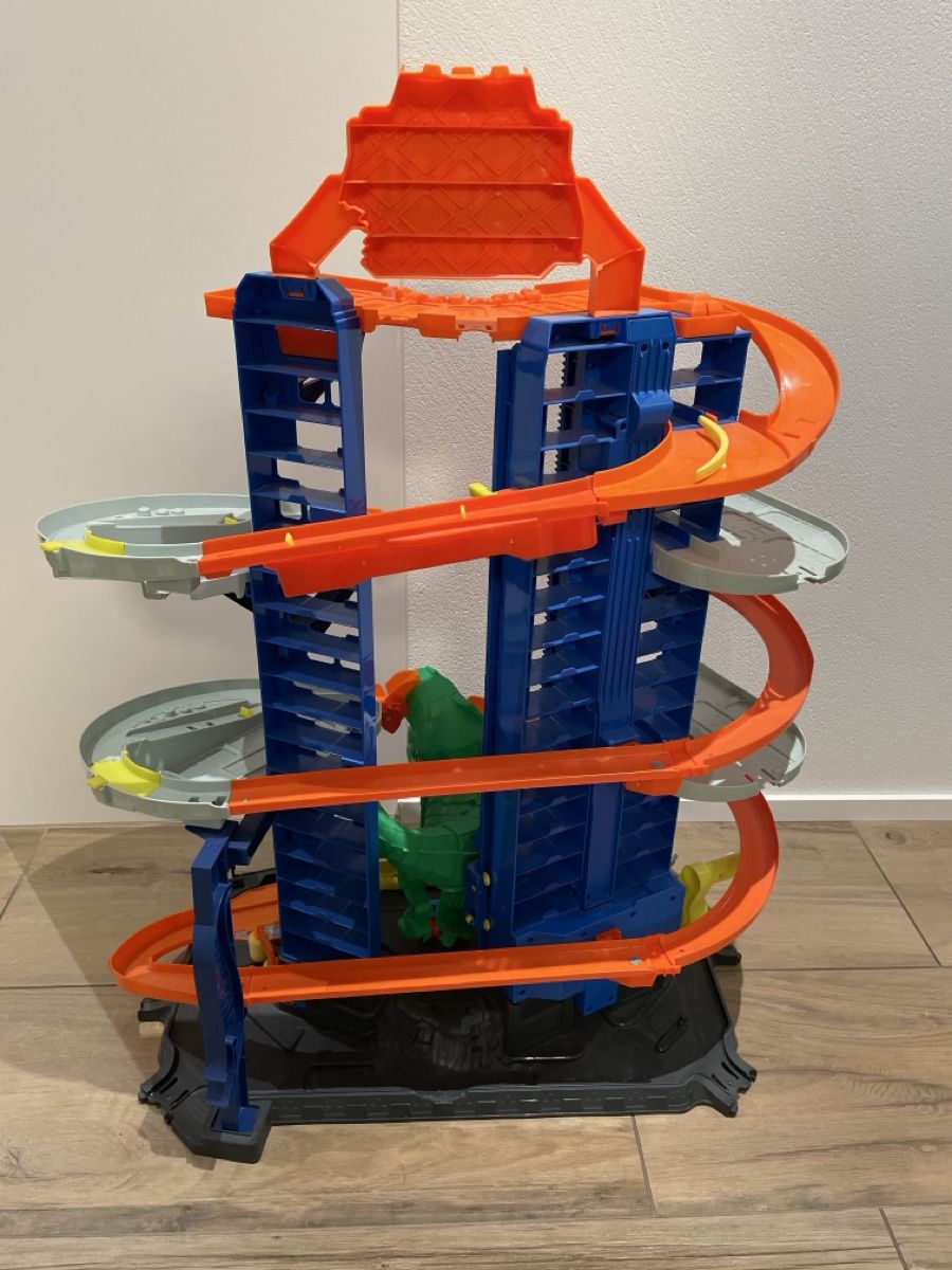 Hot Wheels Giocattoli: Hot Wheels Ultimativ Garage – Difettoso da Uznach venduto da Player6 1