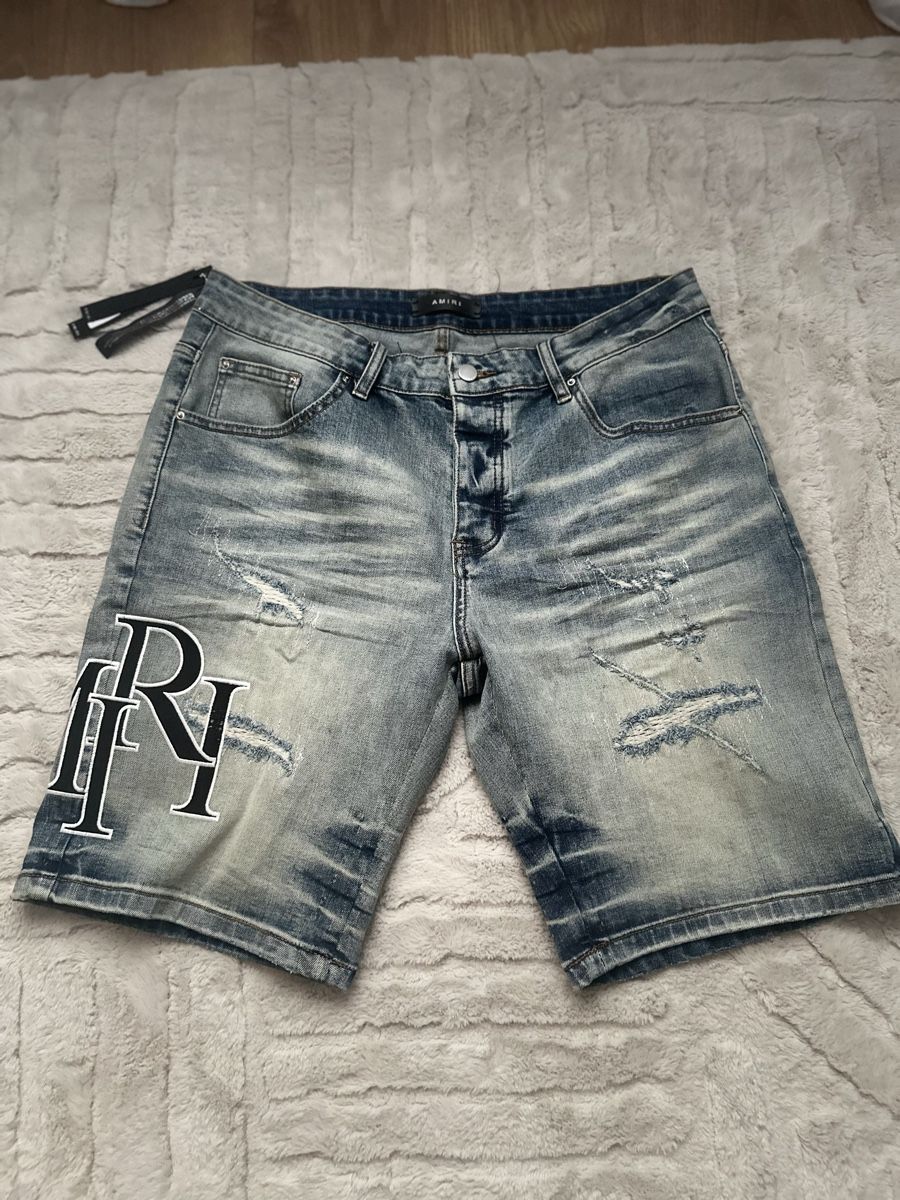 Amiri Jeans: Amiri Shorts – Nuovo (secondo la descrizione) da Wattwil venduto da betsar.13