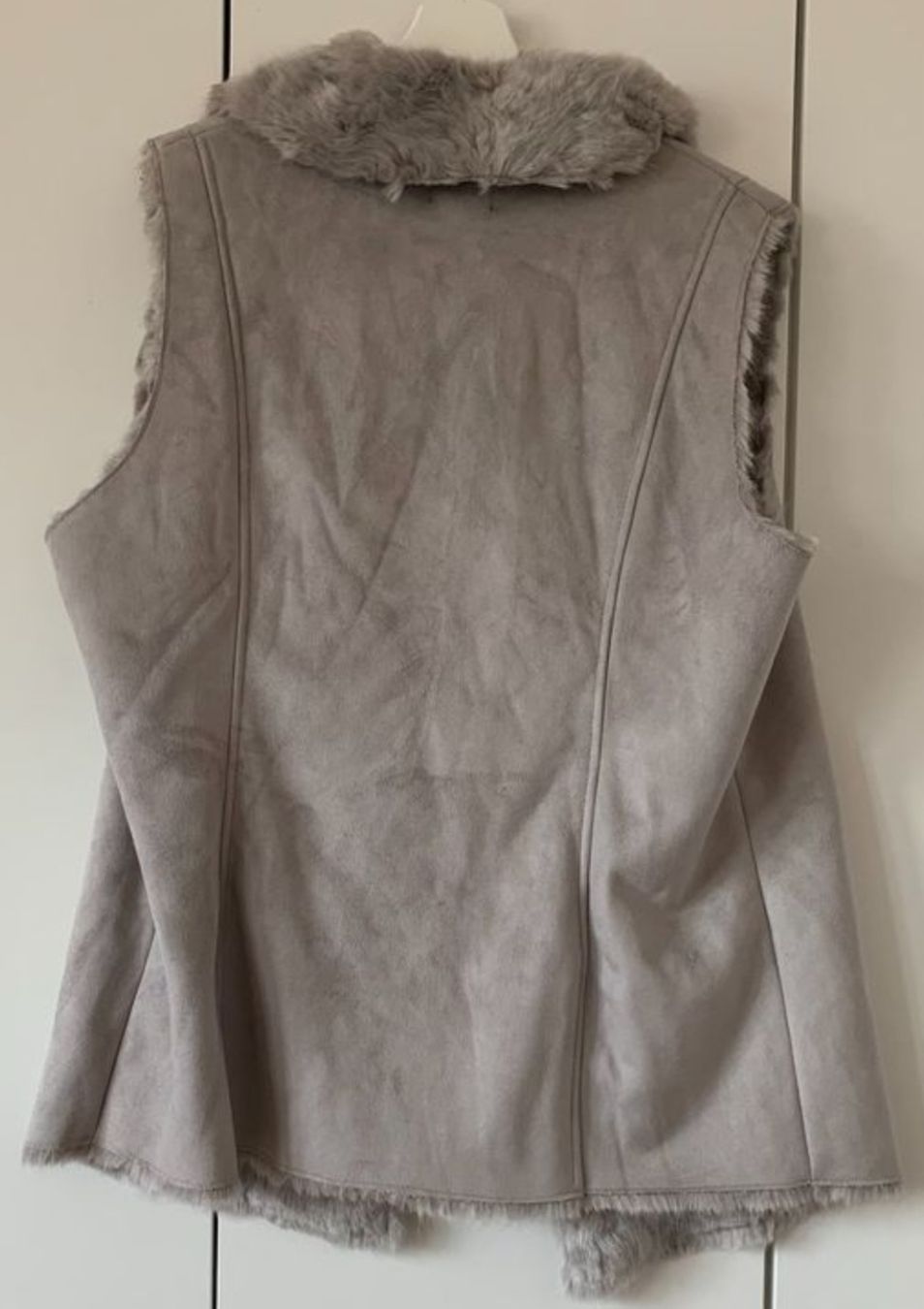 Jacken: gilet finta pelliccia 48 – Gebraucht aus Giubiasco von A.B00 2