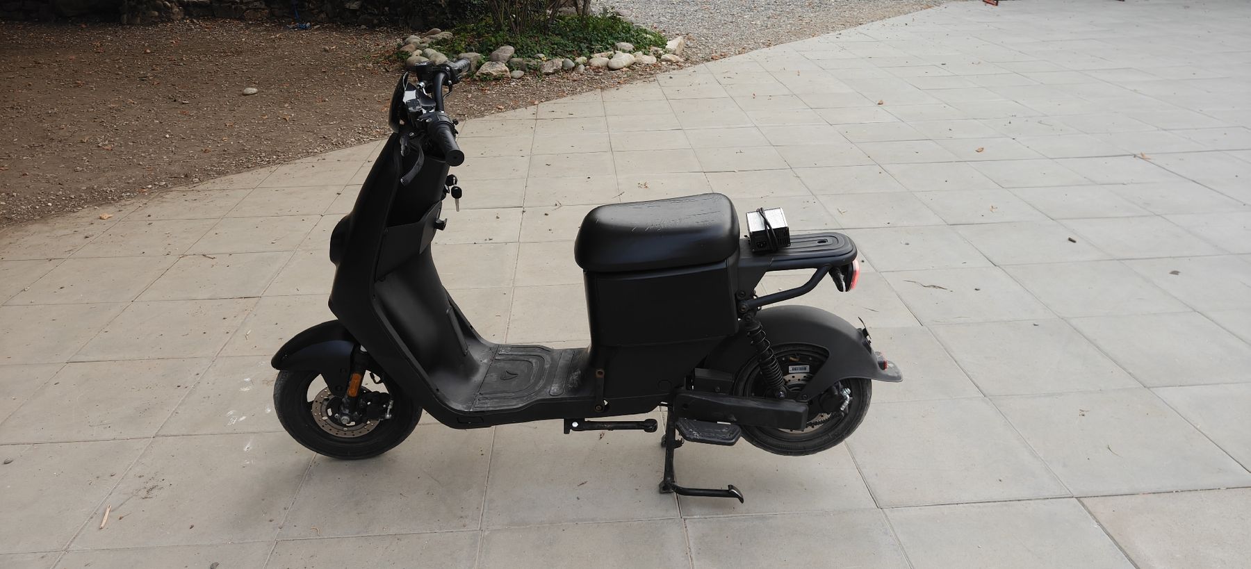 Yadea Scooters: Elektroroller Yadea de38 23kmh – Gebraucht aus Münchenstein von s3bas7ian 9