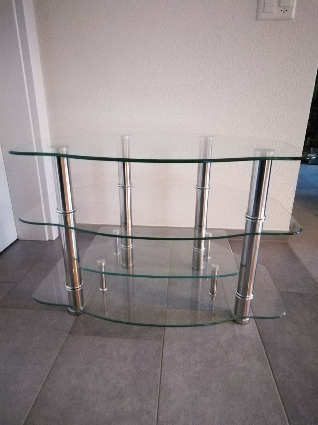 Mobili TV: TV Tisch aus Glas – Usato da Radelfingen b. Aarberg venduto da mts_h8kq