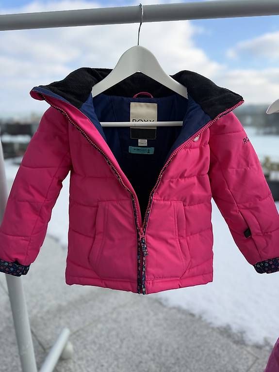Roxy Lotti di vestiti: Roxy Ski Jacke + Hosen Grosse 98-104 – Usato da Aeschi SO venduto da Oceana.Indigo 1