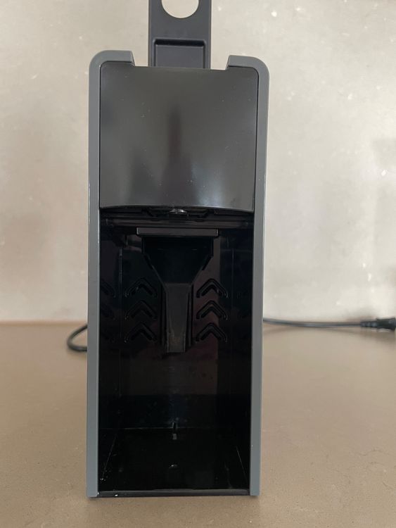 Nespresso Essenza mini + descaling kit + capsules Kaufen auf Ricardo