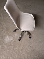 Bürostuhl weiss Drehstuhl mit Rollen, top Zustand
