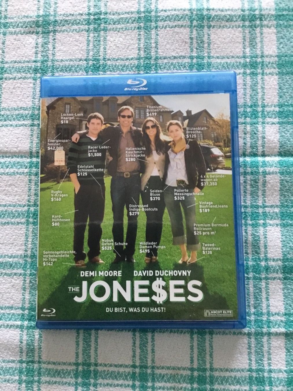 Tutti i DVDs: The Joneses Blu Ray – Nuovo (secondo la descrizione) da Blauen venduto da sternchen66