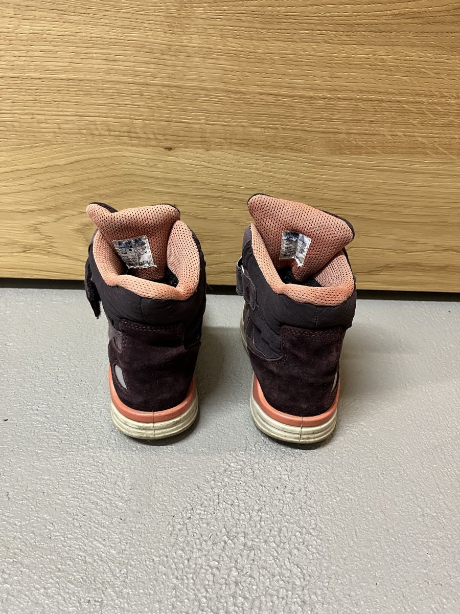 Chaussures filles: Ecco Winterstiefel Gr. 27 – D'occasion à Riehen par YuriST 3