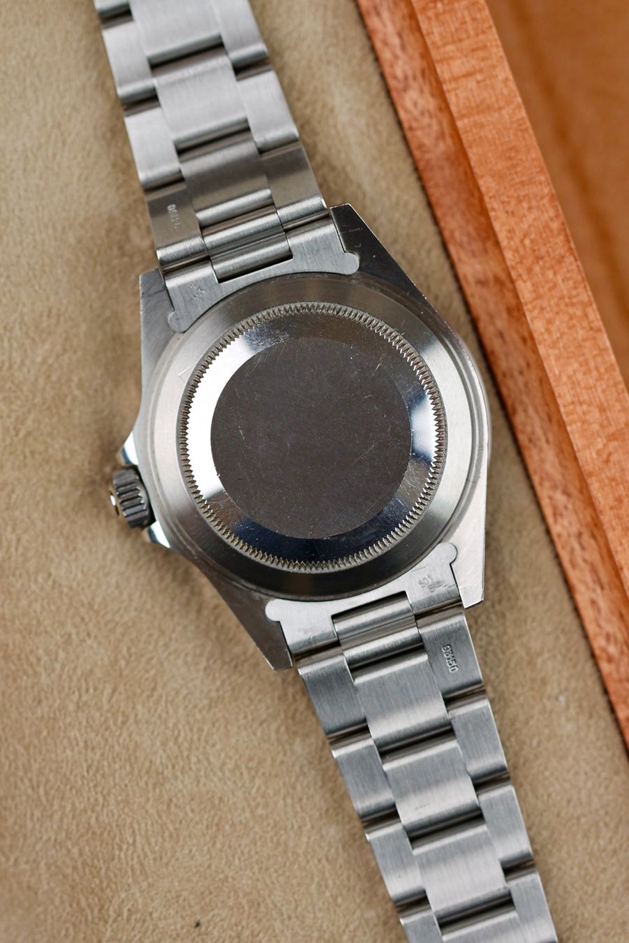 Rolex Orologi: Rolex Submariner 14060 Box/Papers – Usato da Zürich venduto da Lazulivintagewatches 9