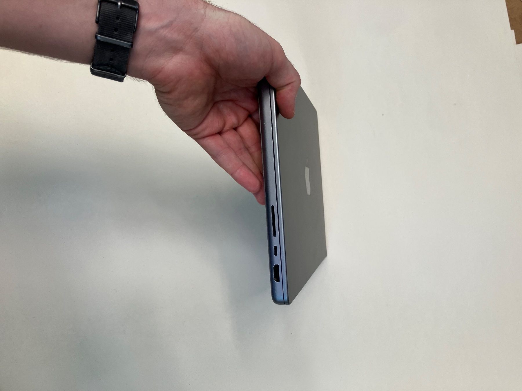 Apple Notebooks: MacBookPro 2021_M1Pro – Gebraucht aus Zürich von Lukasd123 4