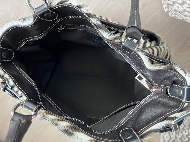 Borse da donna: Exklusive Zebra-Handtasche, wie neu! – Usato da Dulliken venduto da Nikitiki5 2
