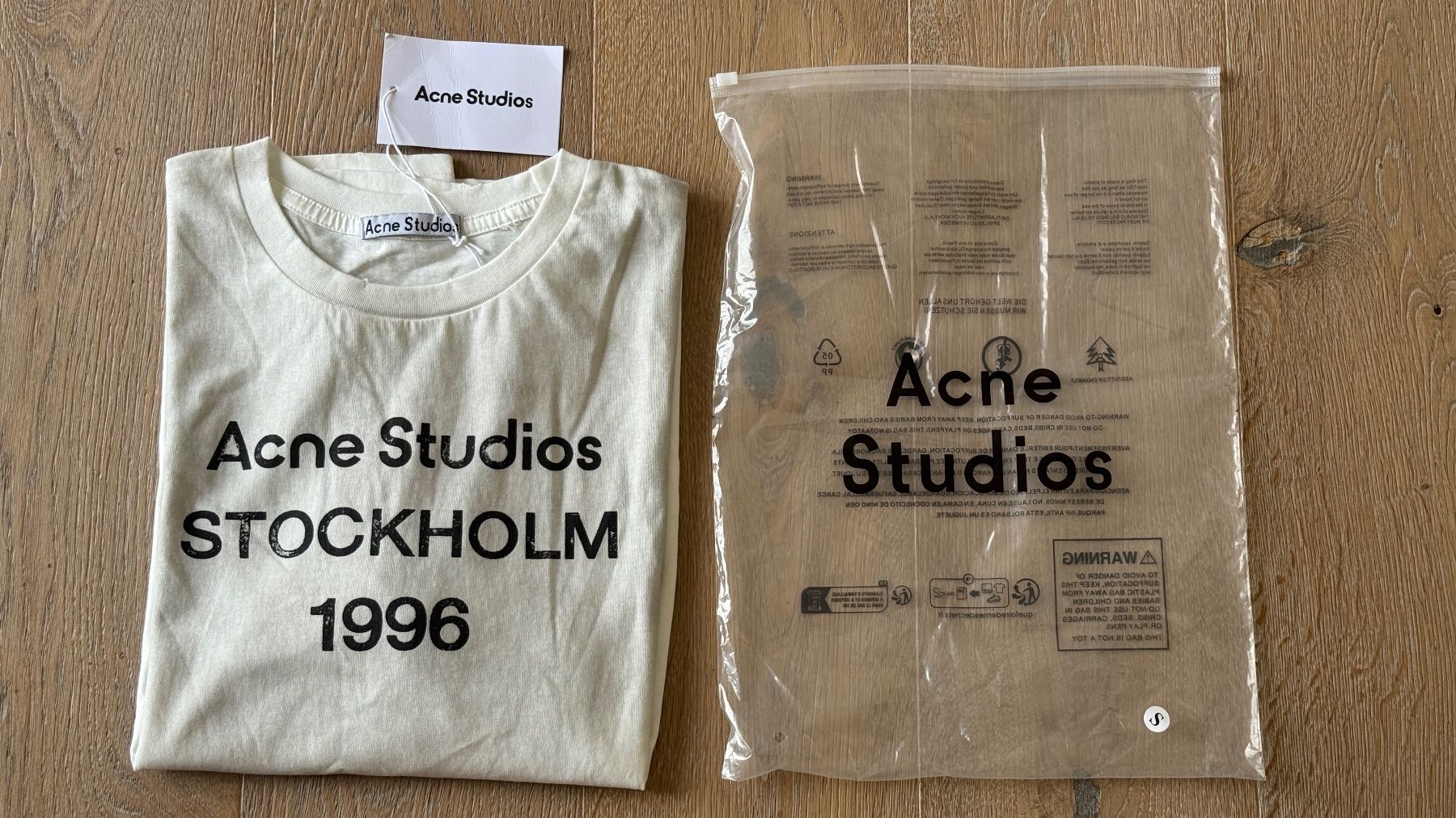 Acne Studios T-shirt: Acne Studios Longsleeve Dusty/White Gr.S – Nuovo (secondo la descrizione) da Hünenberg See venduto da Schulers 9