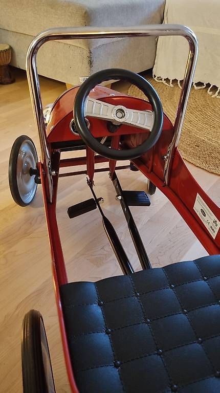 Fahrzeuge für Kinder: Kindertretauto rot Bugatti-Stil BAGHERA – Gebraucht aus Zug von ram_n27t 4