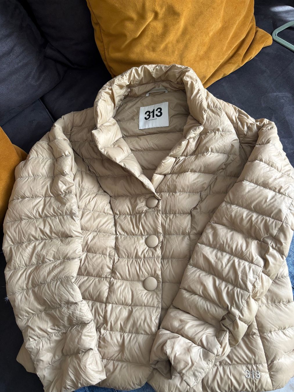 Giacche: 313 Pufferjacke beige – Usato da Merishausen venduto da yourdream 8