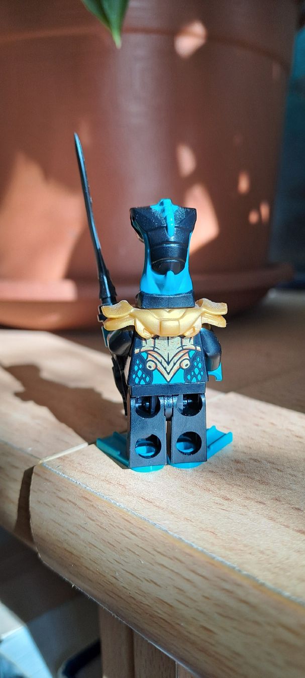 Lego Kit di costruzioni: Figurine Lego Ninjago  – Usato da Les Brenets venduto da Galen25 1