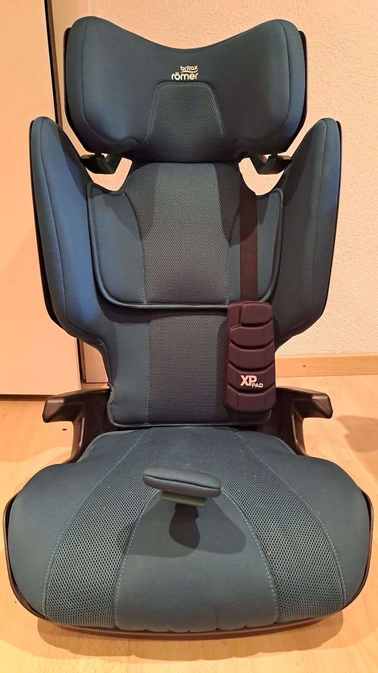 Britax Römer Sièges auto: Kindersitz Britax Römer Kidfix i-Size – D'occasion à Wädenswil par tat_j7wv