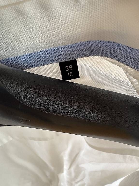 Hemden: Hugo Boss Hemd 38 – Gebraucht aus Steffisburg von sam_7wbn 2