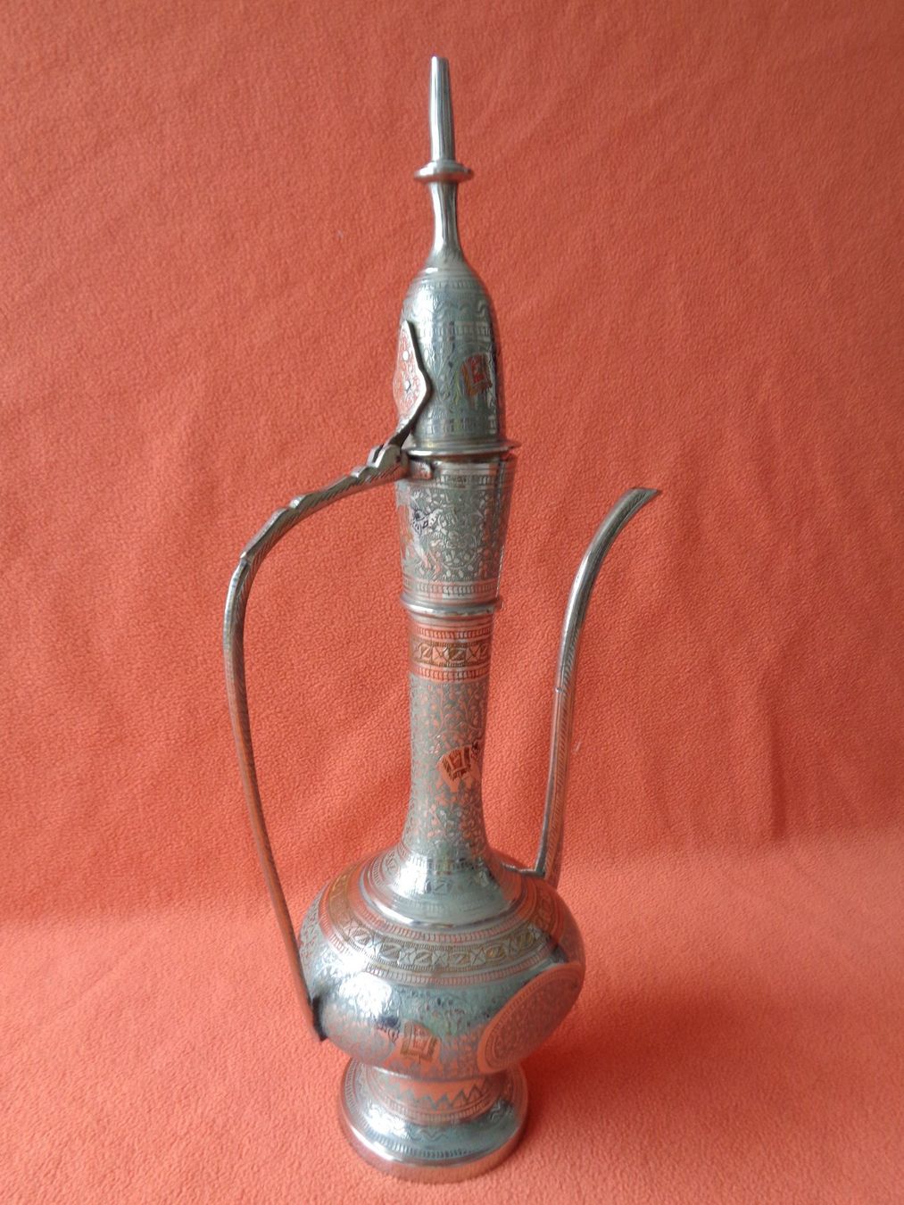 Théières: Indischer Messingkrug Aftaba - versilbert handgeätzte Motive – D'occasion à Chur par omonia 3