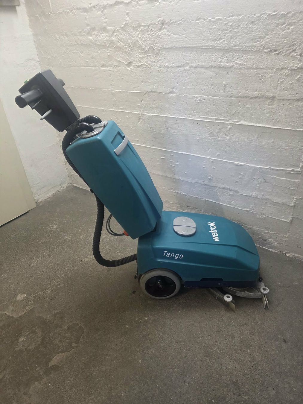 Wetrok Tutte le macchine: Scheuersaugmaschine Wetrok Discomatic Tango#Cleanfix Taski – Usato da Zürich venduto da selim2010 1