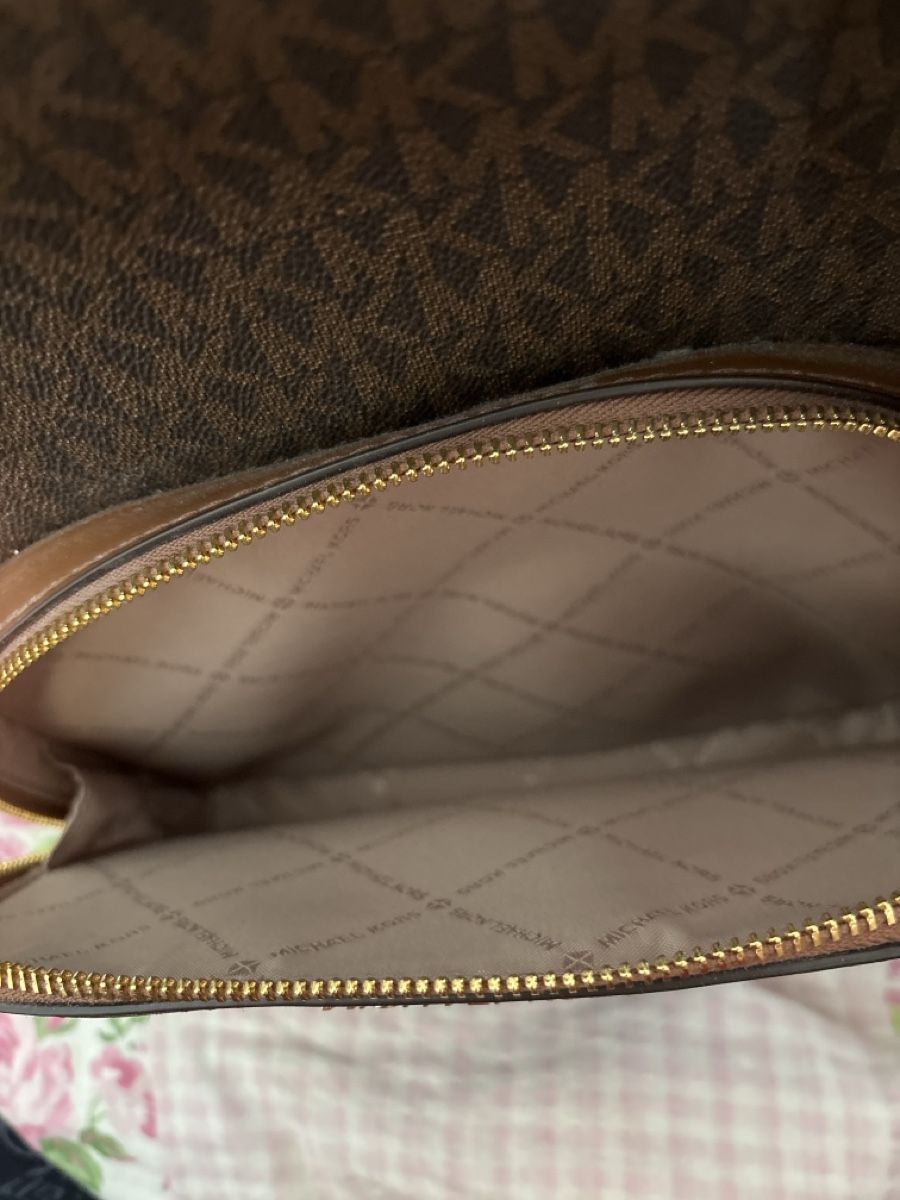 Michael Kors Zaini: Grosser Michael Kors Rucksack  – Usato da Dübendorf venduto da ame_g69g 6
