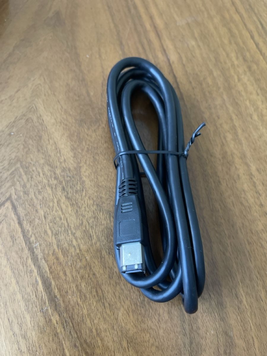 Cavi: 6-Pin FireWire Kabel – Usato da Unterkulm venduto da AnoliOccasion