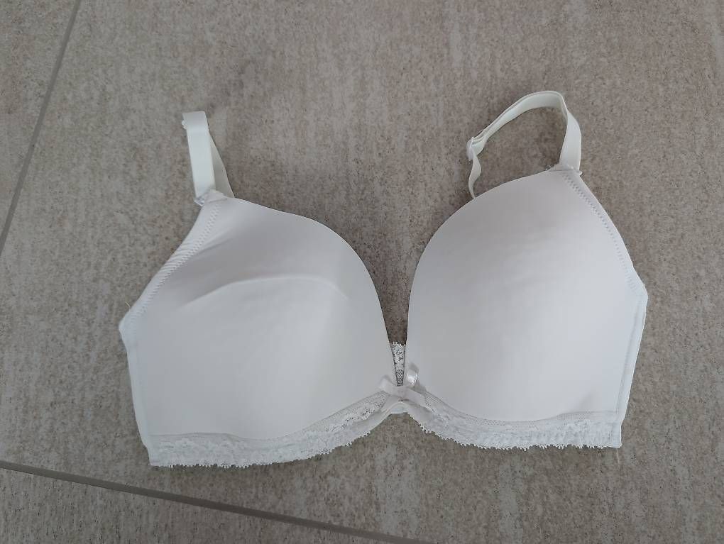 Autres dessous: Stillbh Grösse 80C – D'occasion à Lostorf par HappyFlohmarkt