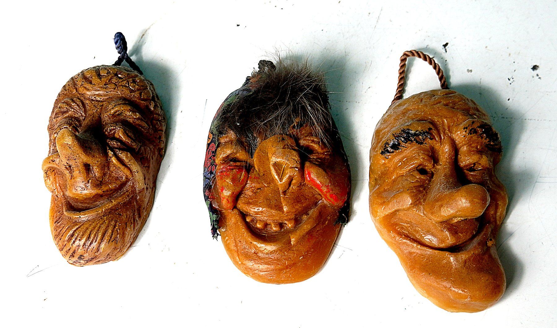 Maschere: Innerschweizer Fasnachtsmasken Wachs – Usato da Baar venduto da 2cvbaar