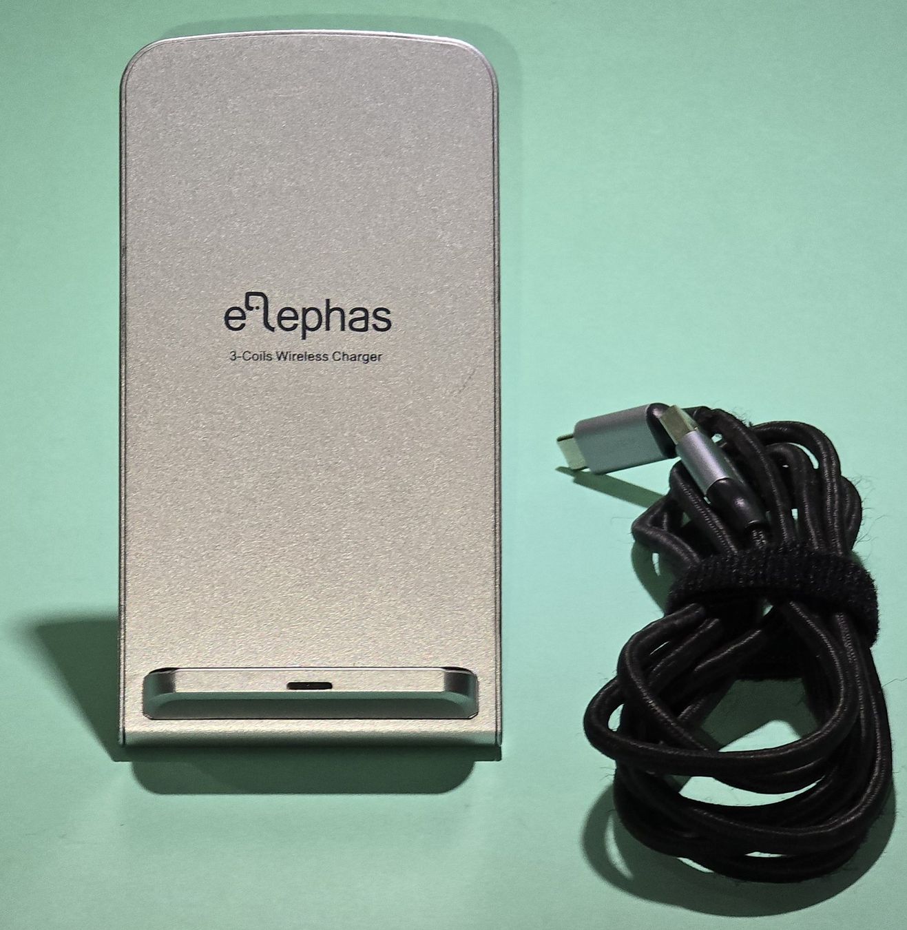 Caricabatterie: Ladegerät wireless 7,5W – Usato da Azmoos venduto da johanoes 1
