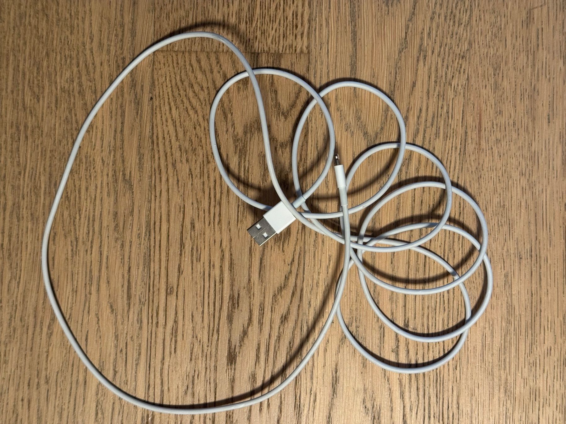 Apple Cavi: Apple Charging cacle - USB-A to Lightning, 205 cm – Usato da Zürich venduto da van_k8pp 1