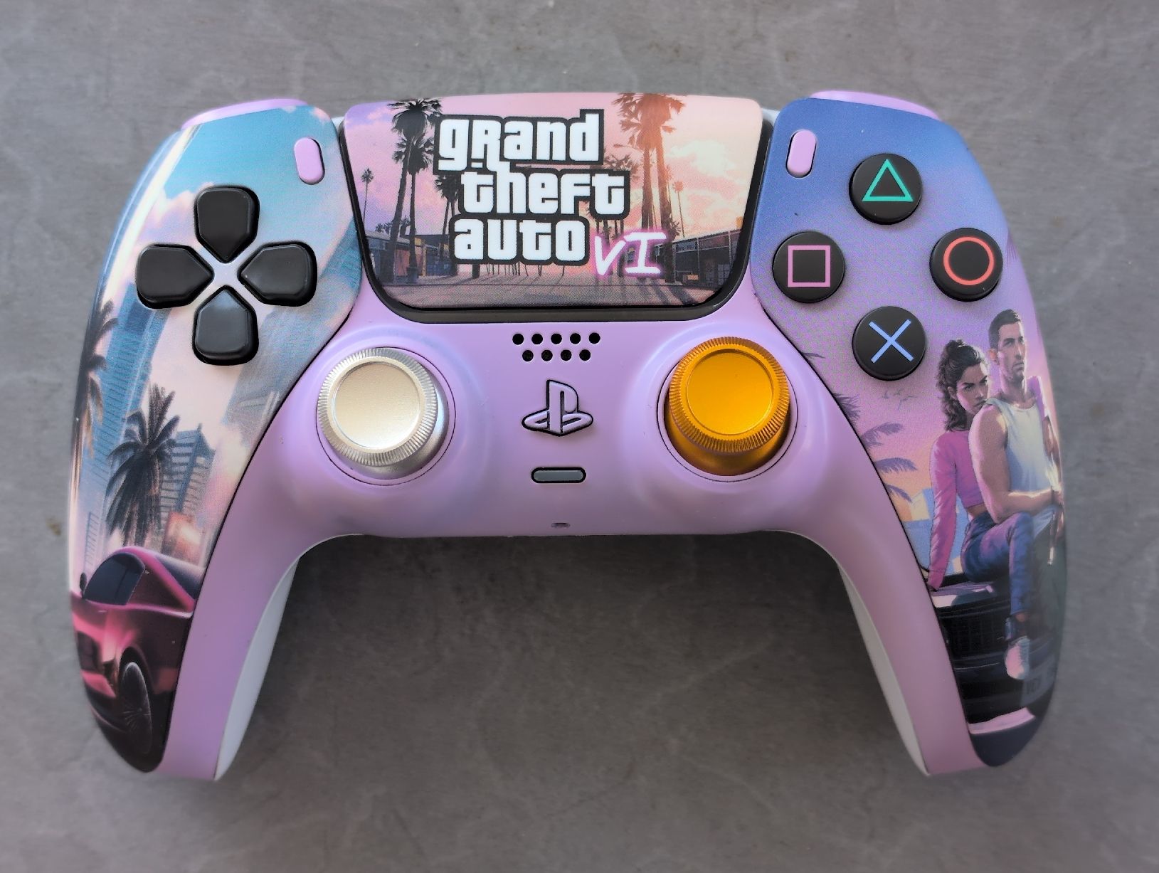 Sony Controller: PS5 Controller, Grand Theft Auto VI Design, Custom! – Nuovo (secondo la descrizione) da Waltenschwil venduto da Andy.Z01