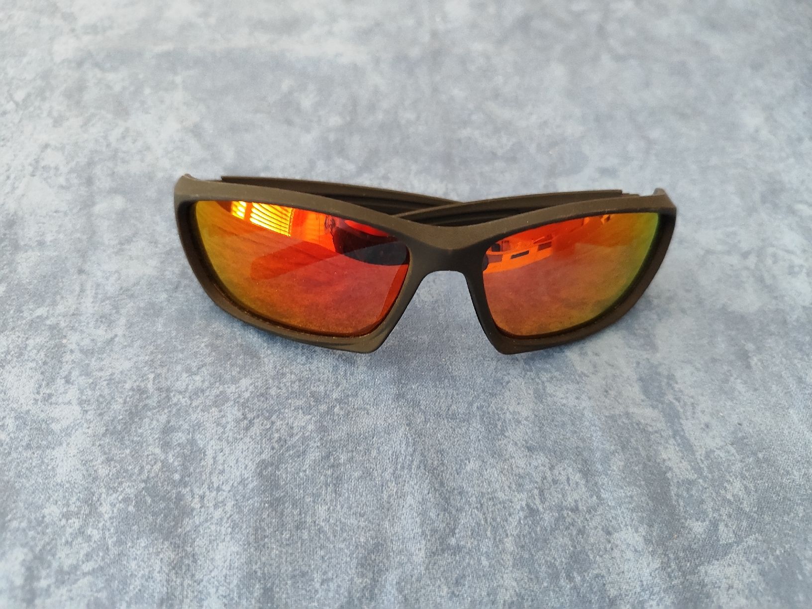 Occhiali & Lenti: Lunettes de soleil ☀️ – Nuovo e nell'imballaggio originale da Ursy venduto da Sebastien-85