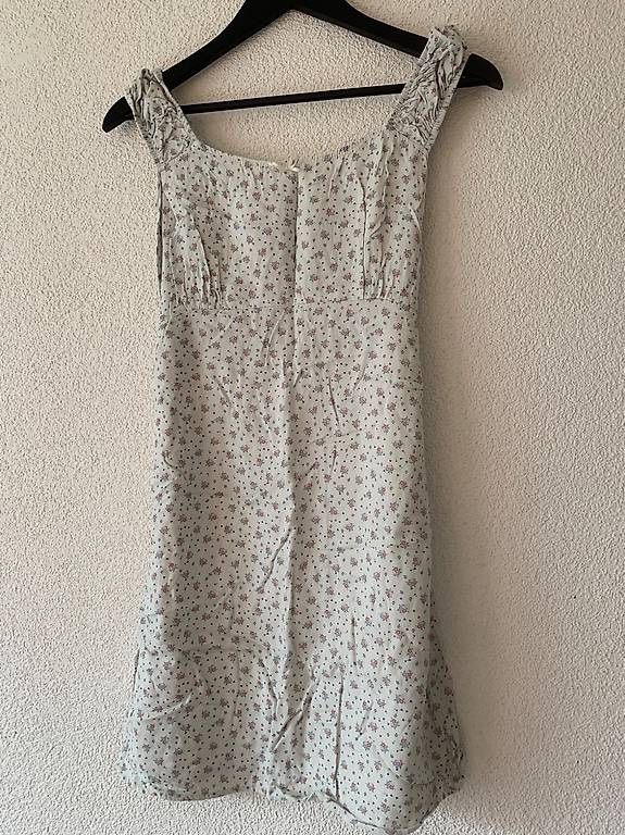 Vestiti: SÜSSES BLUMENKLEID GR.S – Usato da Brugg AG venduto da olamim