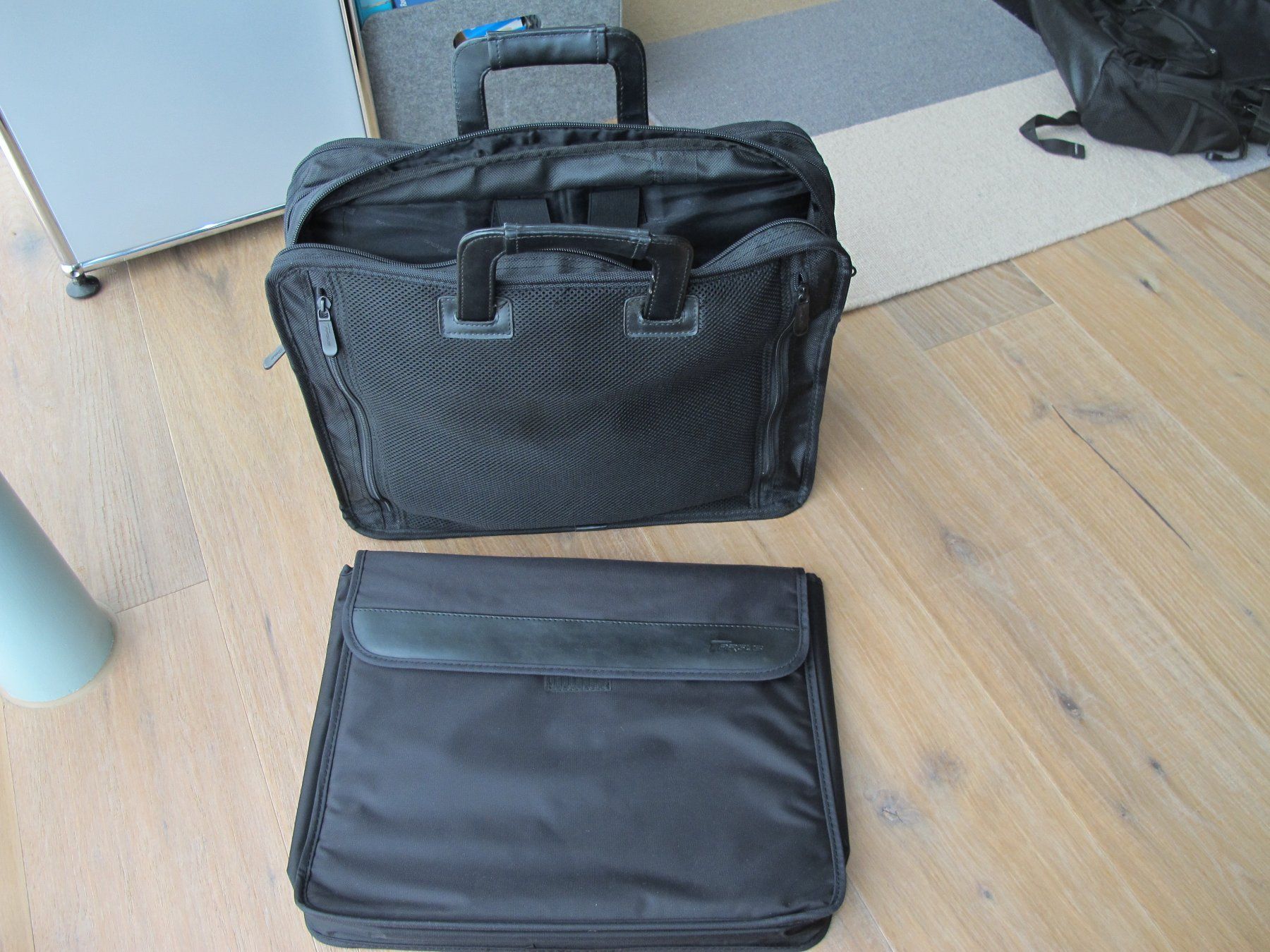 Targus Borse: TARGUS Laptoptasche/Laptoprucksack 15.4'' ONT003EU – Usato da Rheinfelden venduto da zwitschi_09 3