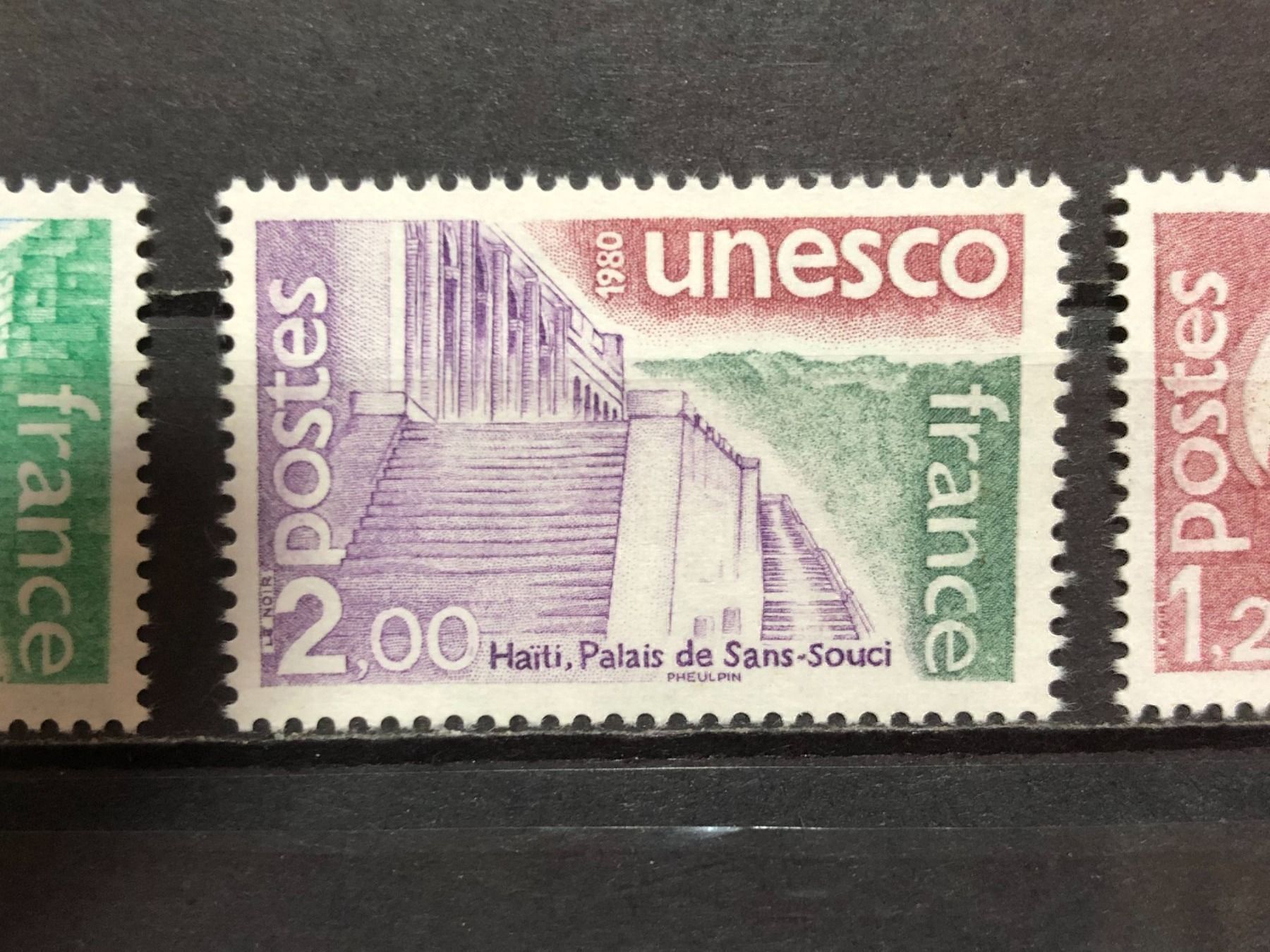 Tutti i francobolli: Triplet UNESCO Neuf** 1980 – Nuovo e nell'imballaggio originale da Lausanne venduto da ffhoud 2