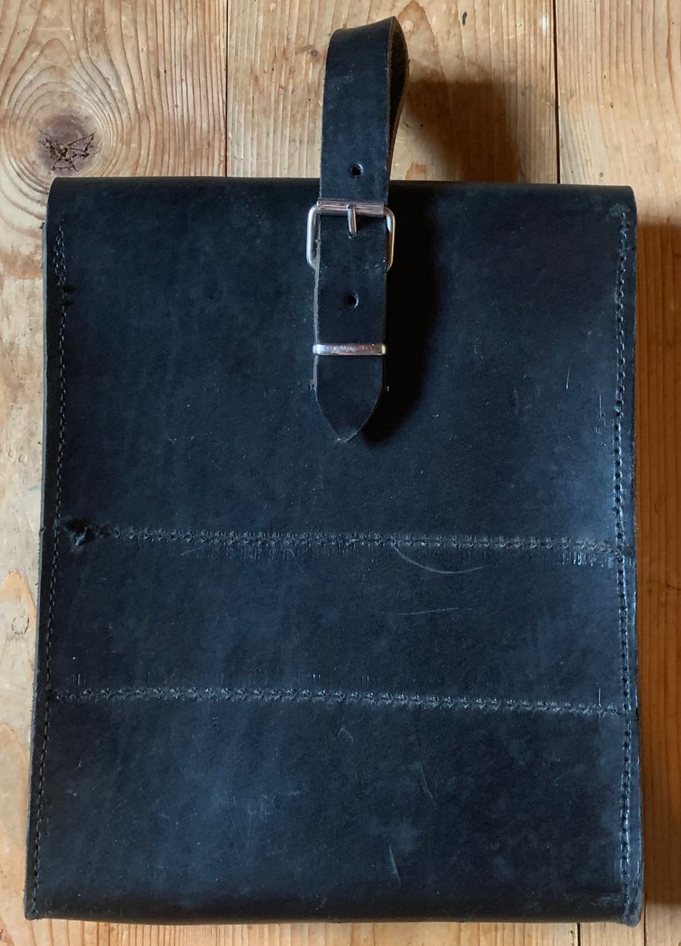 Schweizer Armee Borse: Ledertasche der CH Armee – Usato da Goldingen venduto da Bergler012 1