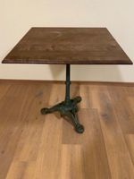 Bistro Tisch / Café Tisch mit Gusseisenfuss und Holz