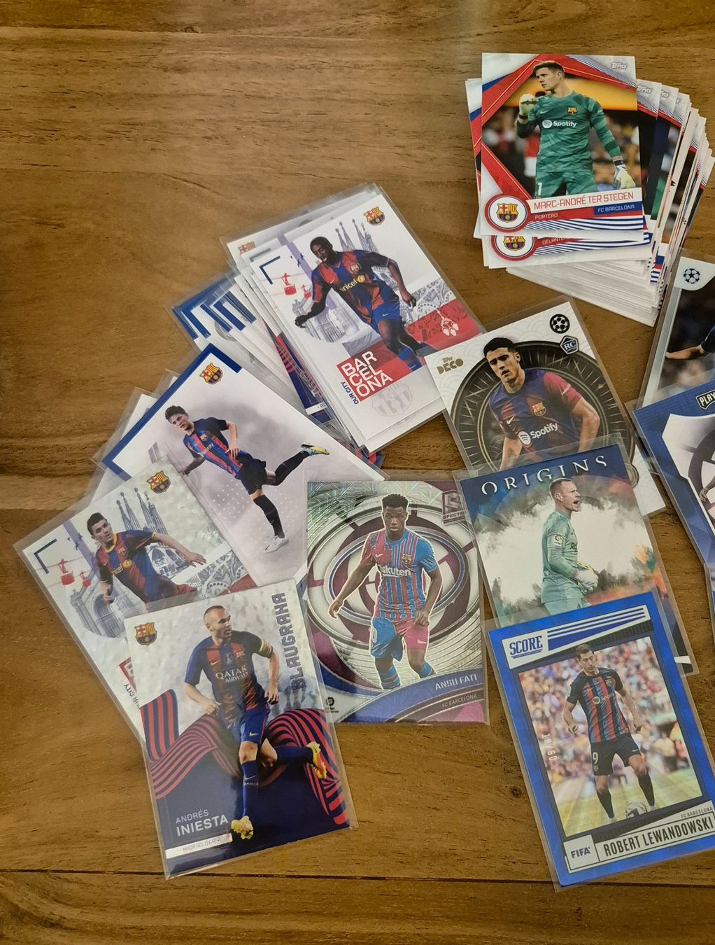 Topps Carte collezionabili: 104 Barcelona Karten - mit Numberd + Inserts Topps & Panini – Nuovo (secondo la descrizione) da Burg AG venduto da Danoe 1