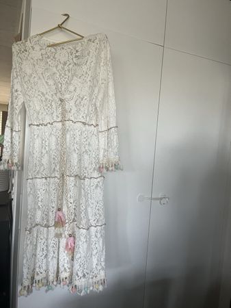 Schönes Langes Boho Sommer Damenkleid mit Spitzen
