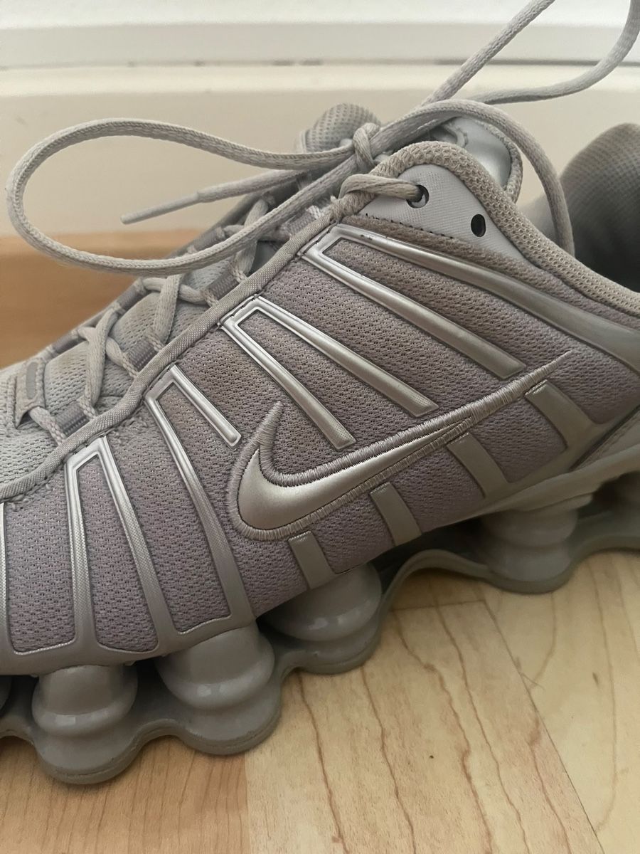 Nike Scarpe da donna: Nike Shox grau Schuhe – Nuovo (secondo la descrizione) da Zürich venduto da msxmsx 3