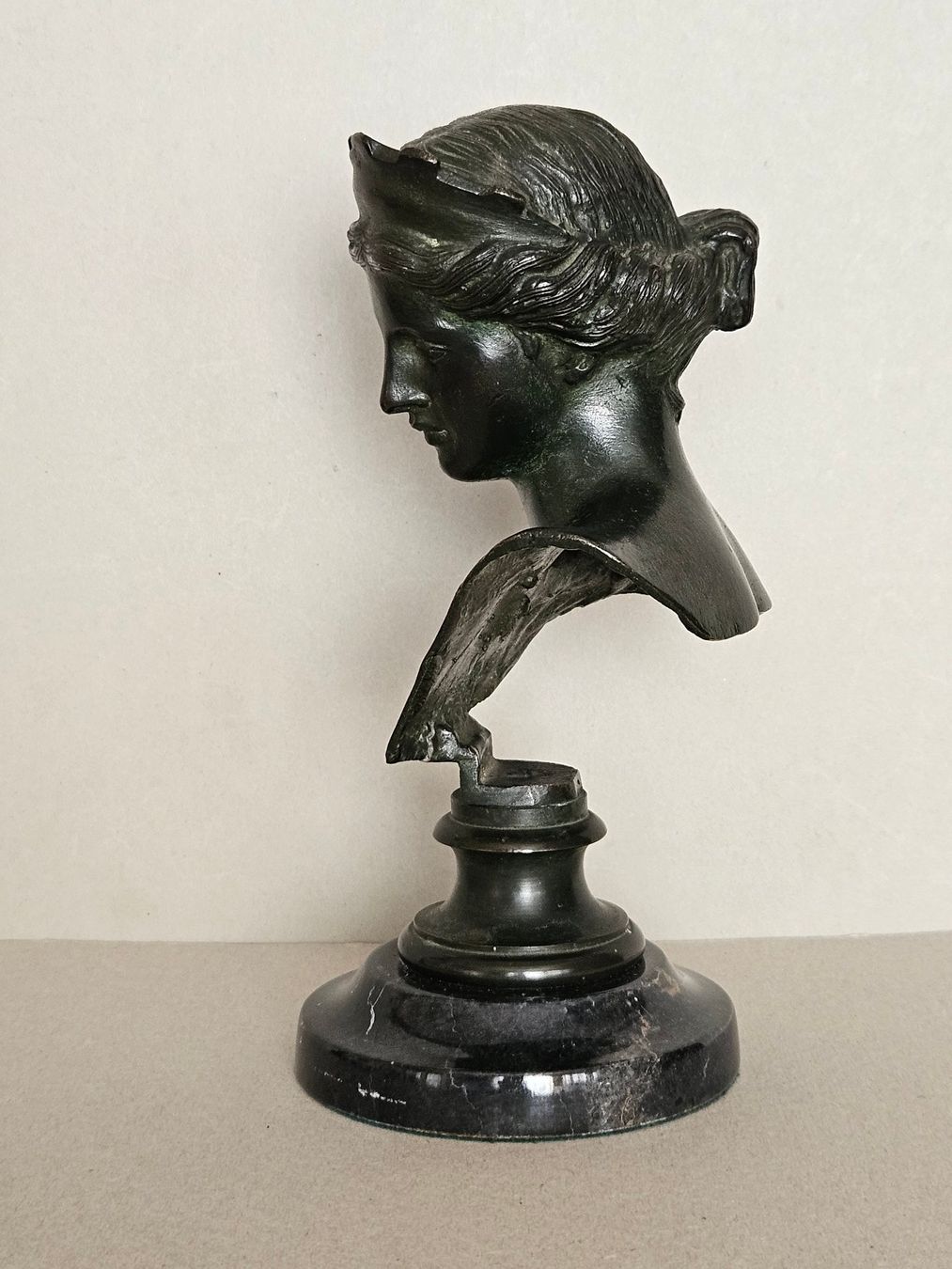 Sculture & Statue: kleine Büste aus Messing im antiken Stil – Usato da Lugano venduto da Numisartes 2