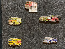 Feuerwehr-Fahrzeuge Pins  guter Zustand! Nummeriert (S.105)