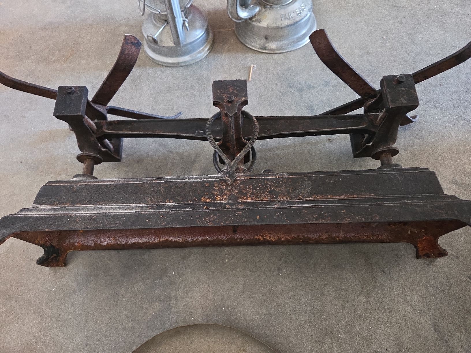 Bilance e pesi: Ancienne balance Roberval – Usato da Payerne venduto da Kyoko75 5