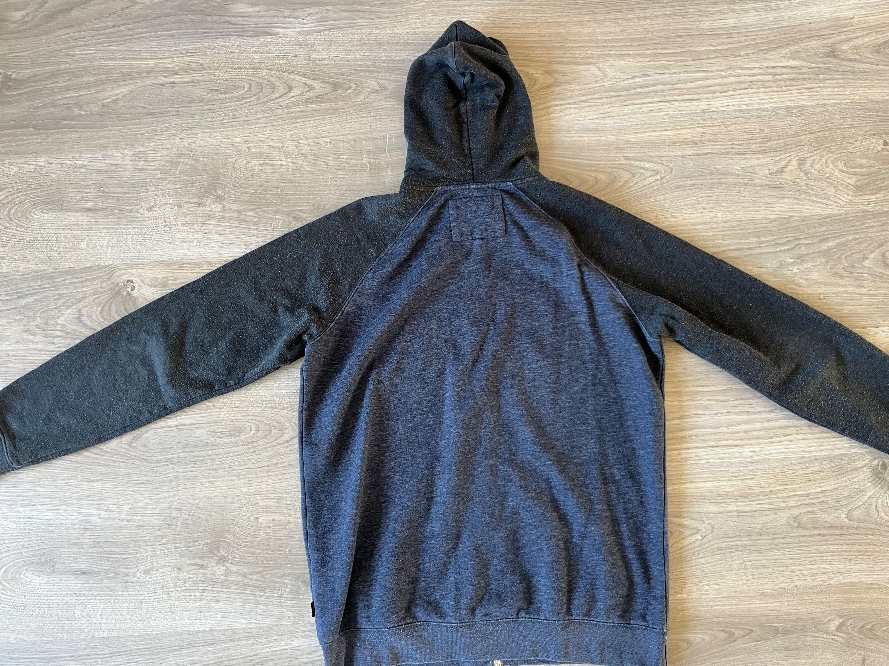 Quiksilver Maglioni & Felpe: Hoody Quicksilver – Usato da Morbio Inferiore venduto da mad_wh5n 3