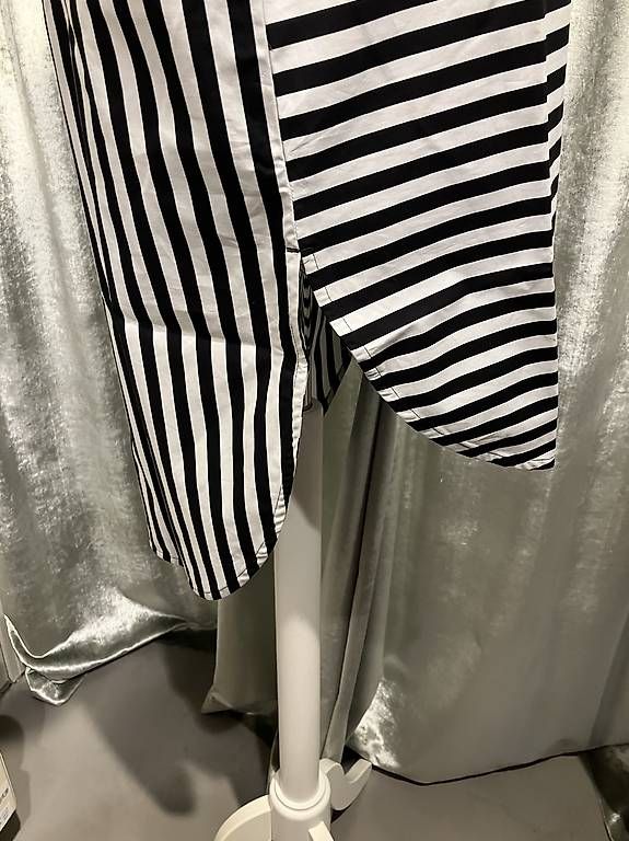Blusen: Adidas Longbluse, Blusenkleid Gr. 38 Neu – Gebraucht aus Lyss von stubenwagen 2