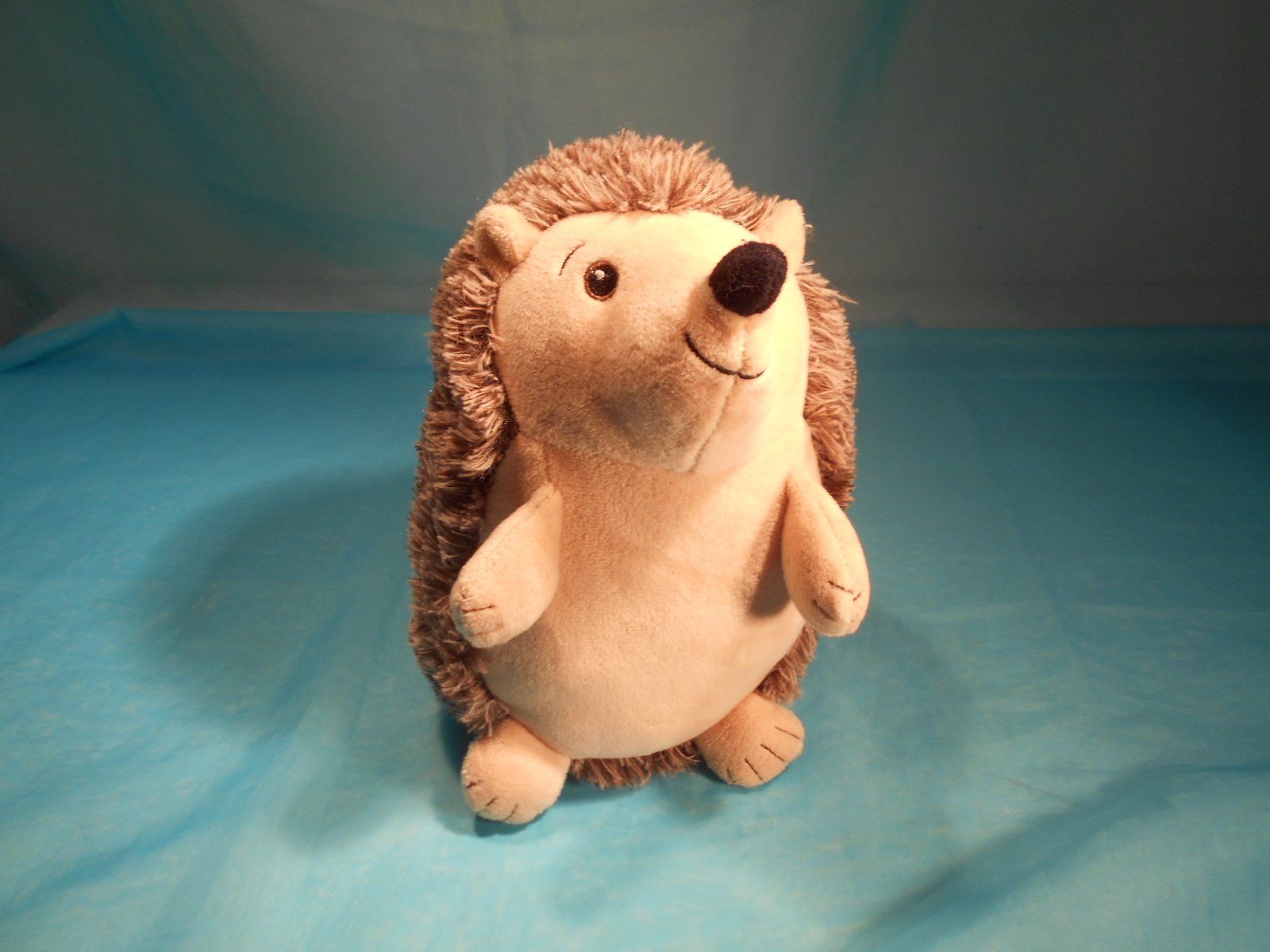 Coop Giocattoli: Igel, Plüsch, L: 20cm, Charly – Usato da Bellach venduto da JingleCherry