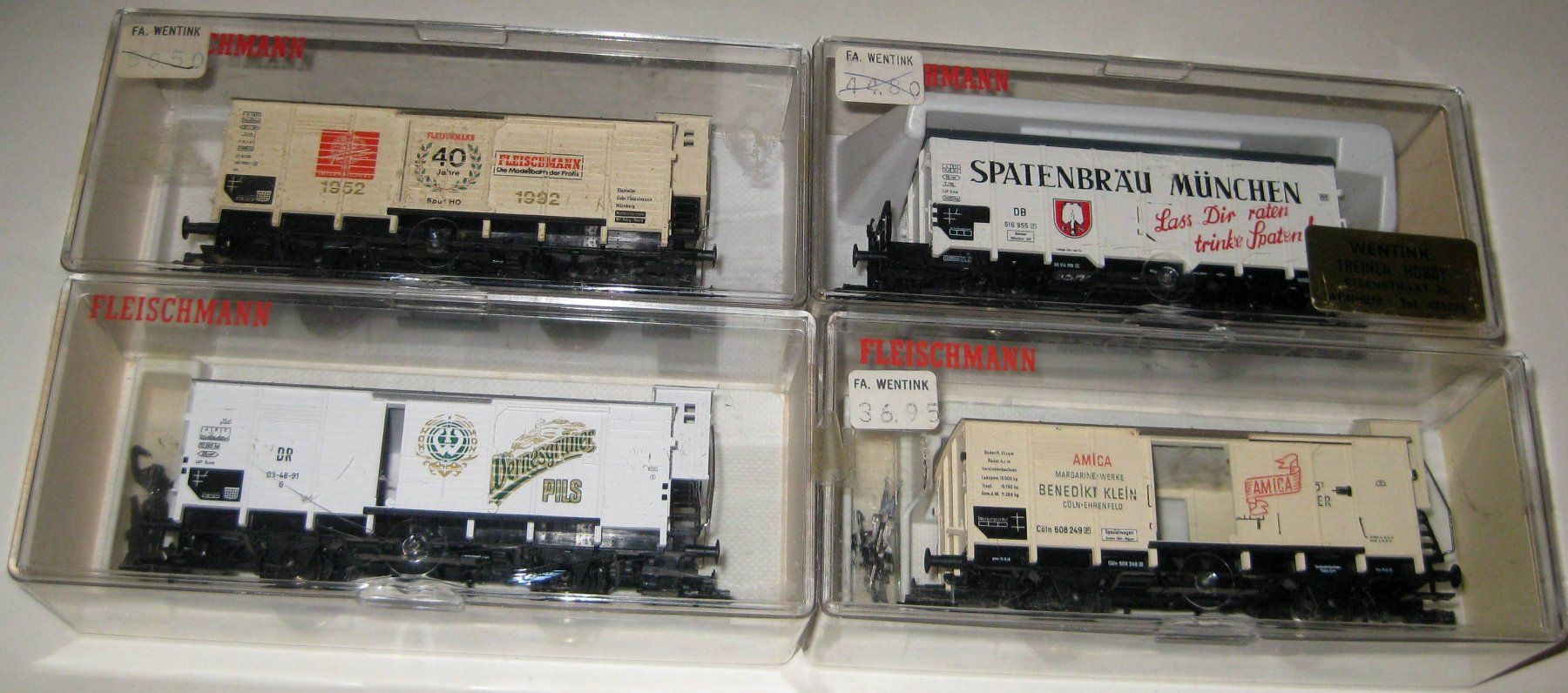 Fleischmann Modellini di ferrovie: Fleischmann 4x Güterwagen DB, DC in OVP – Nuovo (secondo la descrizione) da Yverdon les Bains venduto da f751m