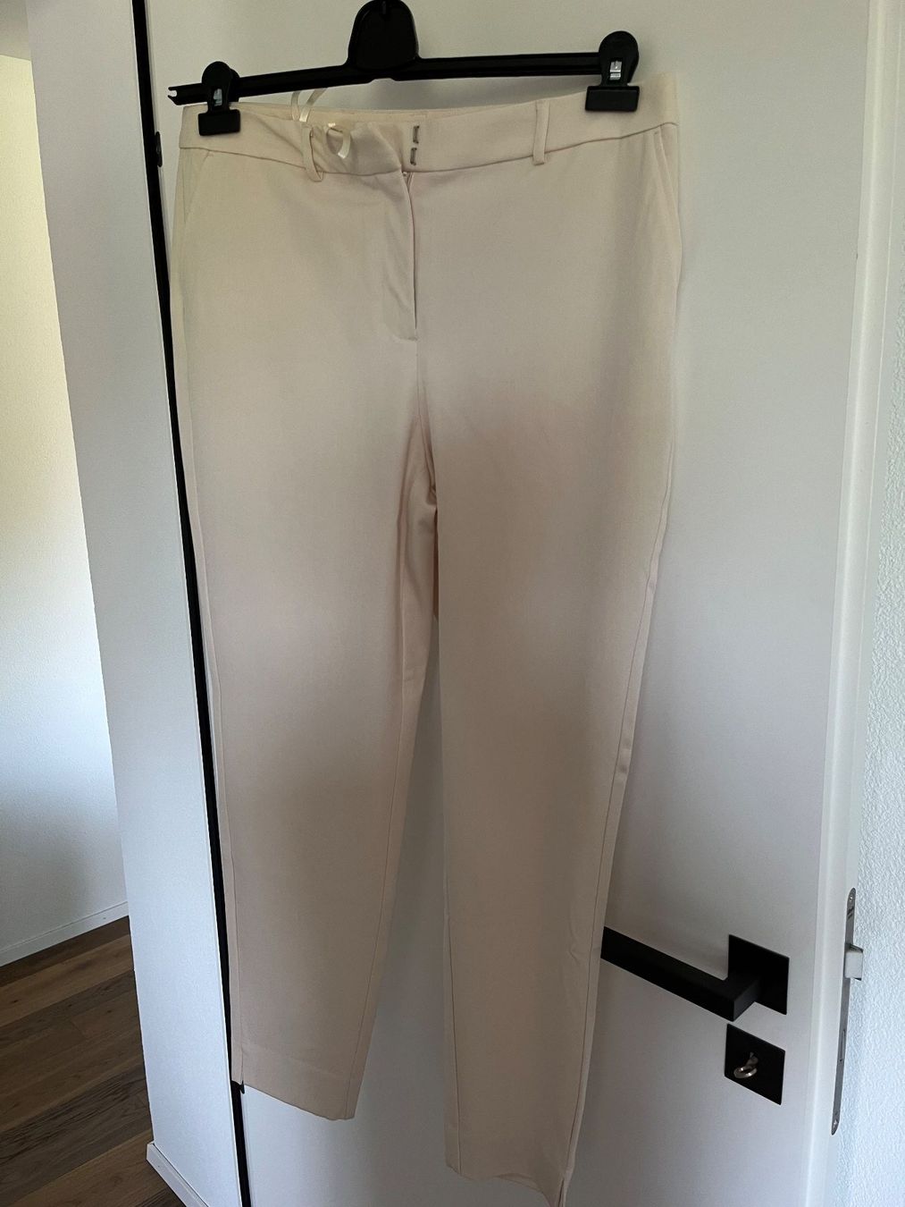 Pantaloni: Hose /// 42 /// neu – Usato da Brittnau venduto da Zofigerin