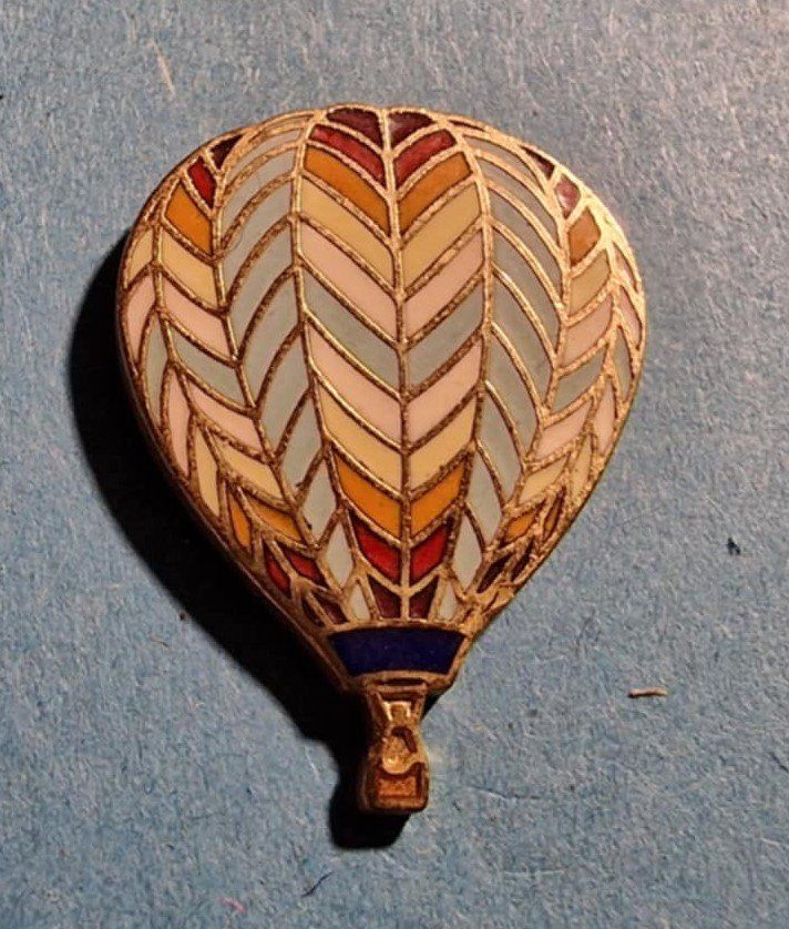 Plaquettes & Badges: Ballon Pin Firefly – D'occasion à Härkingen par specialshapes